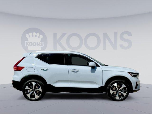 new 2024 Volvo XC40 car, priced at $44,575