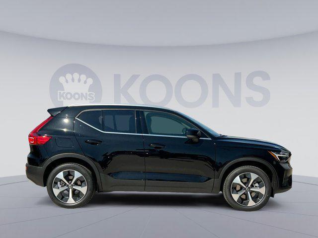 new 2025 Volvo XC40 car, priced at $39,491