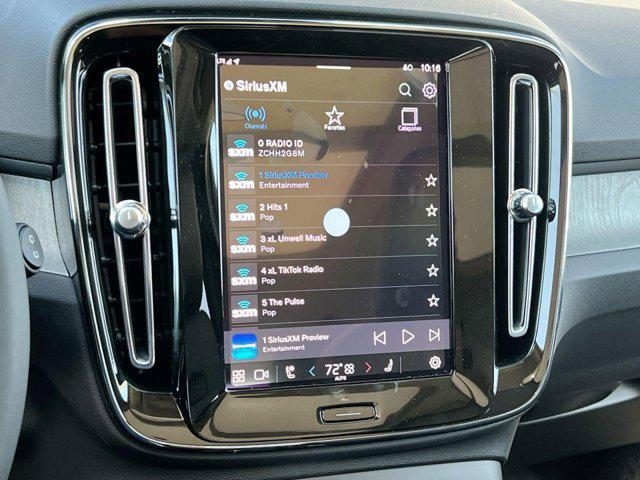 new 2025 Volvo XC40 car, priced at $39,491