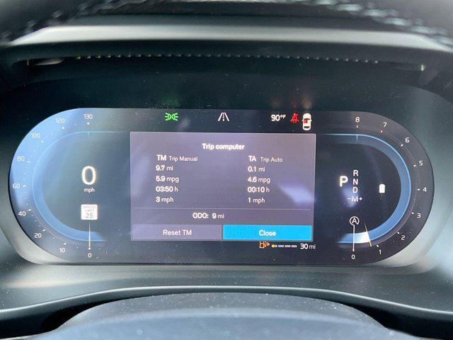 new 2025 Volvo XC40 car, priced at $39,491