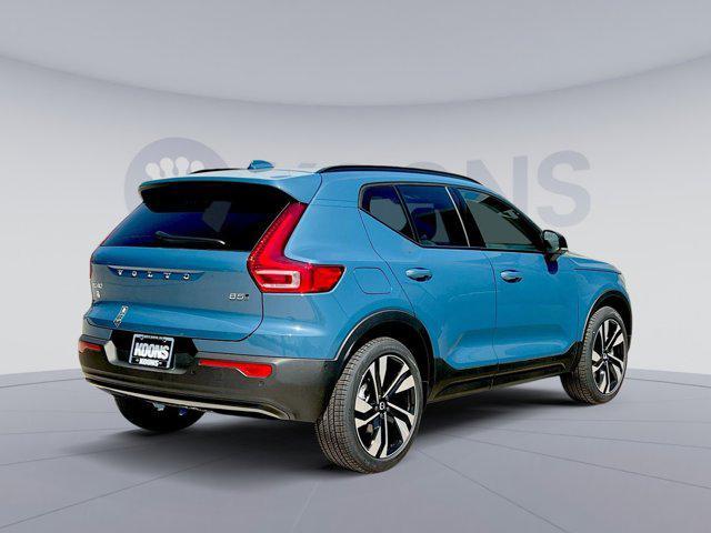 new 2024 Volvo XC40 car, priced at $44,191