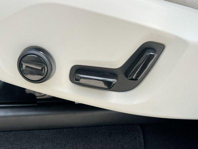 used 2024 Volvo XC90 Recharge Plug-In Hybrid car, priced at $61,000