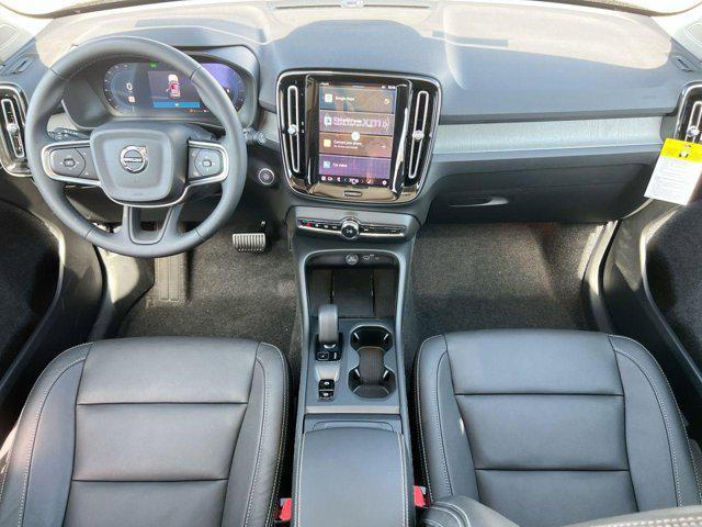 new 2025 Volvo XC40 car, priced at $44,035