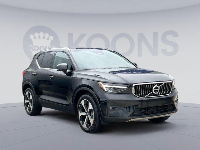 used 2025 Volvo XC40 car, priced at $37,500