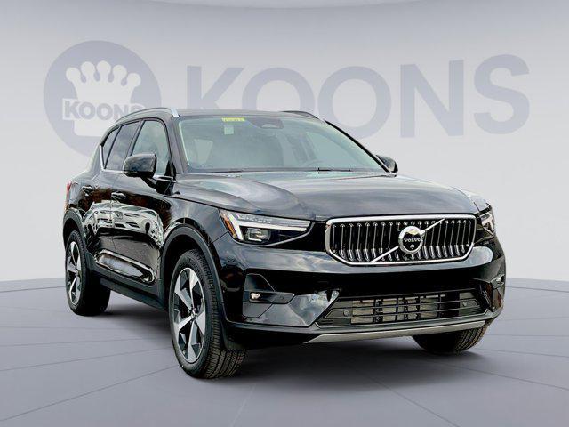 new 2024 Volvo XC40 car, priced at $40,879