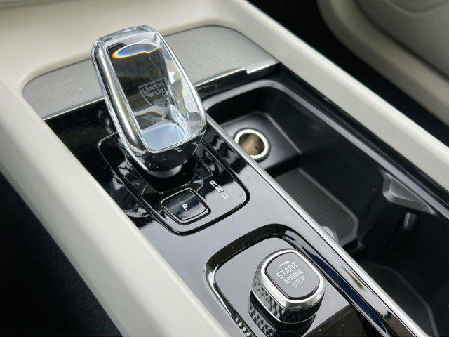 new 2025 Volvo XC60 Plug-In Hybrid car, priced at $62,000