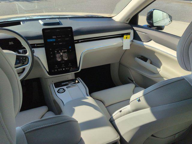 new 2025 Volvo EX90 car, priced at $74,314