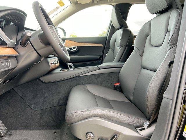 new 2025 Volvo XC90 Plug-In Hybrid car, priced at $61,000