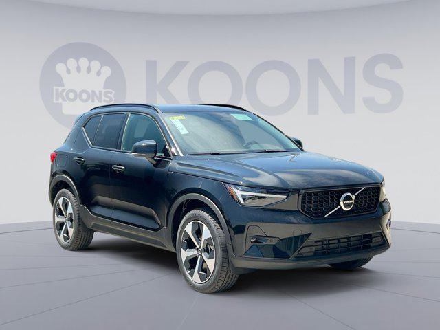 new 2025 Volvo XC40 car, priced at $46,815