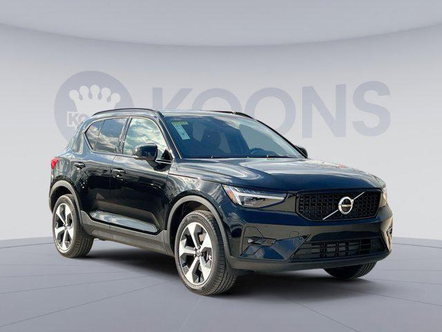 new 2025 Volvo XC40 car, priced at $46,695