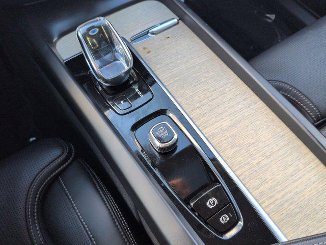 used 2022 Volvo XC60 car, priced at $34,500