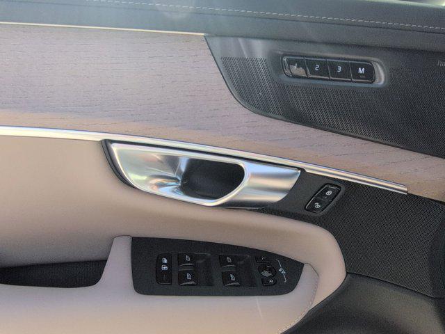 new 2026 Volvo XC90 car, priced at $72,575