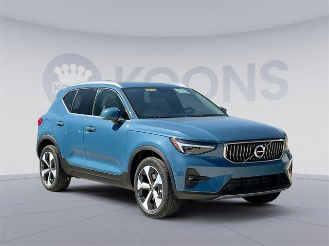new 2025 Volvo XC40 car, priced at $48,315