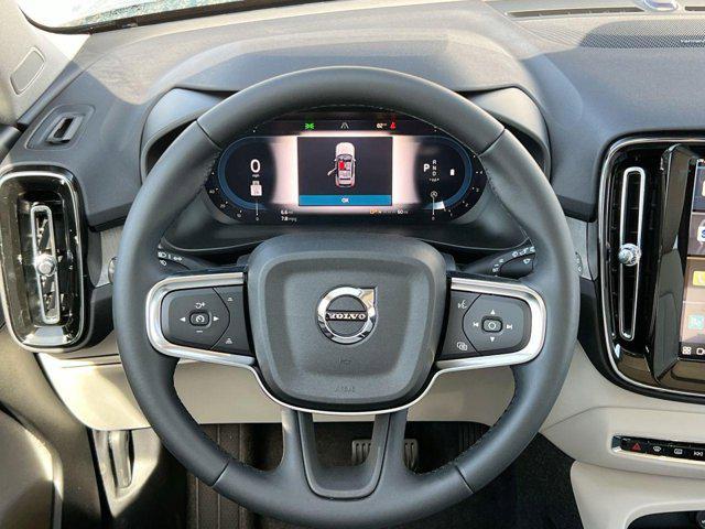 new 2025 Volvo XC40 car, priced at $49,565