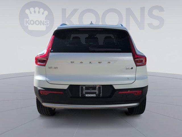 new 2025 Volvo XC40 car, priced at $44,500