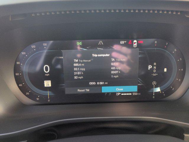 new 2025 Volvo XC40 car, priced at $44,500