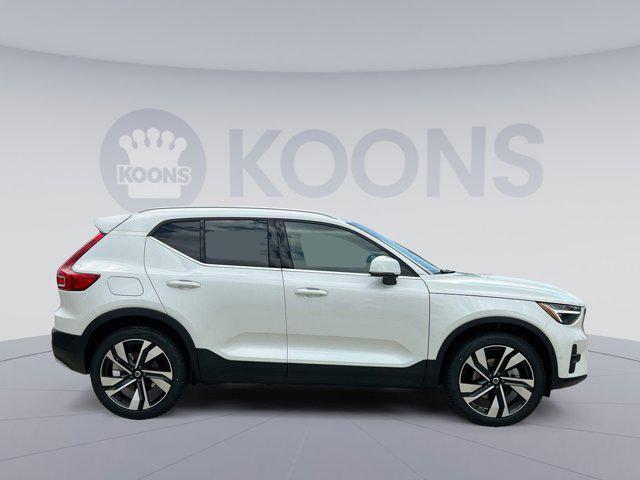 new 2025 Volvo XC40 car, priced at $44,614