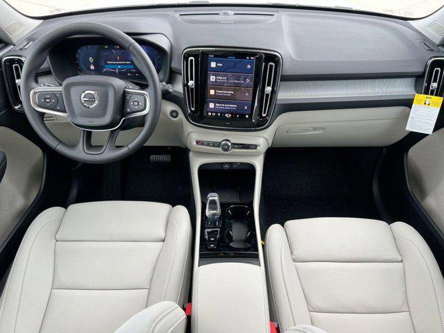 new 2025 Volvo XC40 car, priced at $44,614