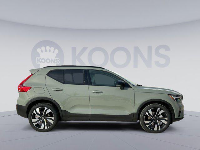 new 2025 Volvo XC40 car, priced at $48,170