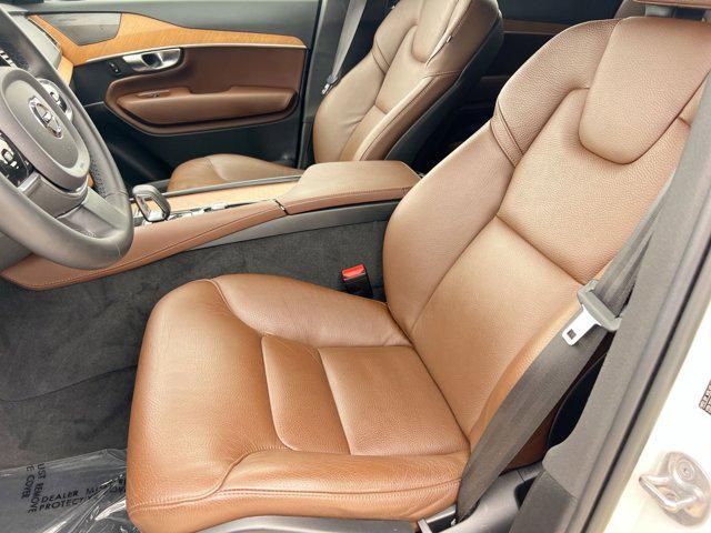 used 2023 Volvo XC90 Recharge Plug-In Hybrid car, priced at $48,000