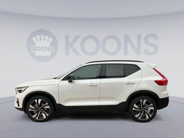 new 2025 Volvo XC40 car, priced at $48,290