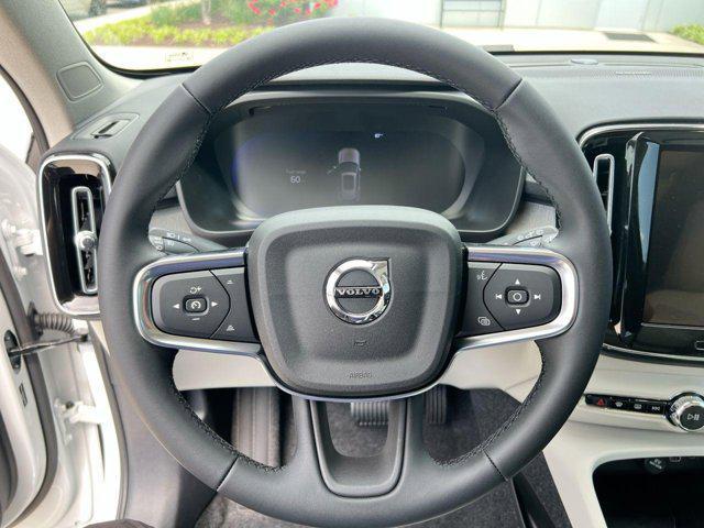 new 2025 Volvo XC40 car, priced at $51,565