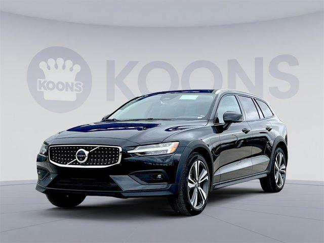 new 2024 Volvo V60 Cross Country car, priced at $49,500