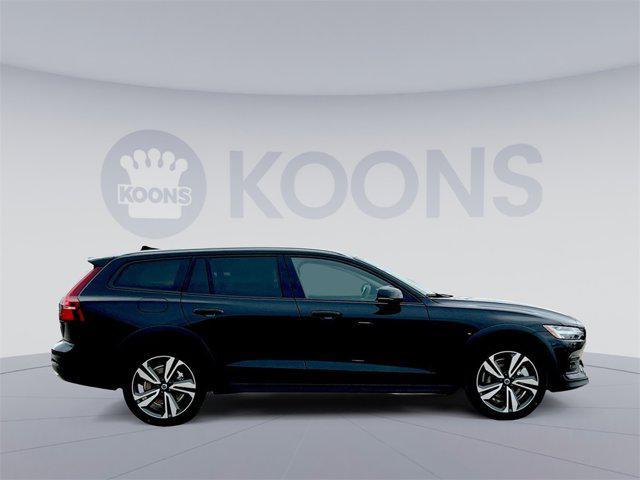 new 2024 Volvo V60 Cross Country car, priced at $49,500