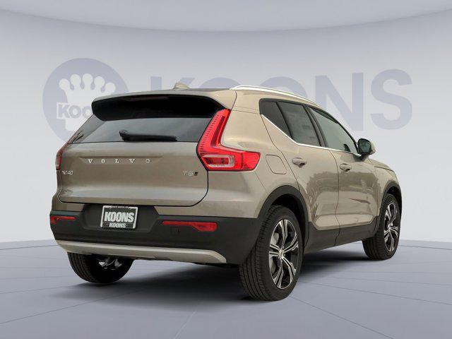 new 2022 Volvo XC40 car