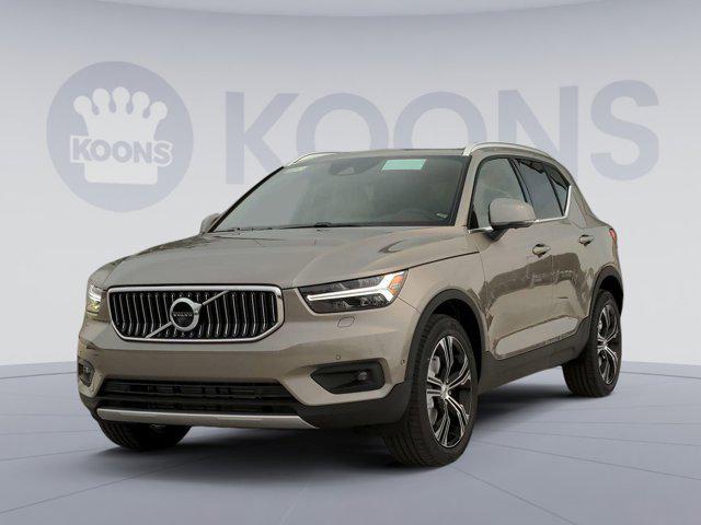 new 2022 Volvo XC40 car