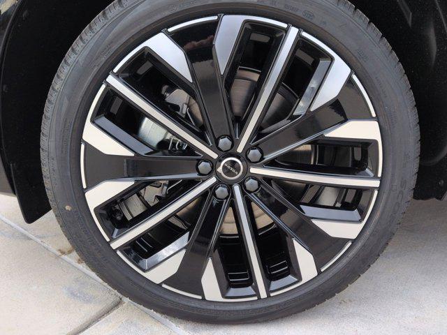 new 2026 Volvo XC60 Plug-In Hybrid car, priced at $71,825