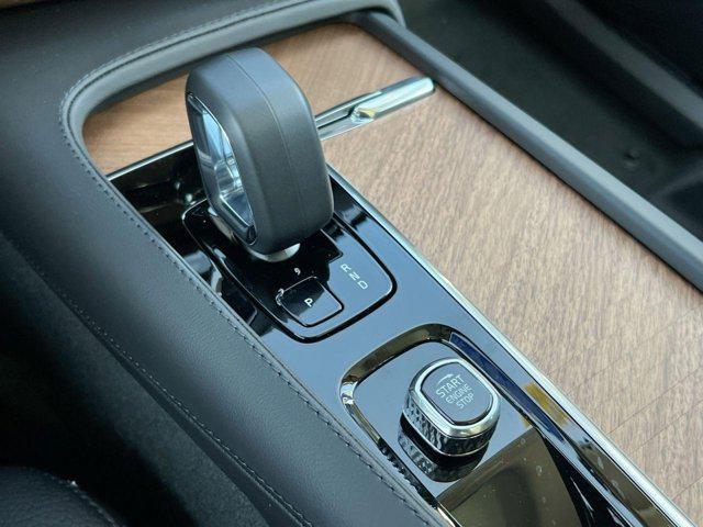 new 2025 Volvo XC90 Plug-In Hybrid car, priced at $68,000