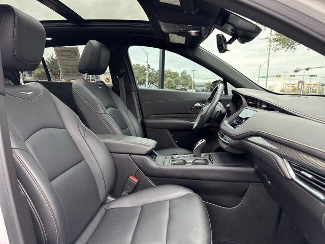 used 2022 Cadillac XT4 car, priced at $29,992