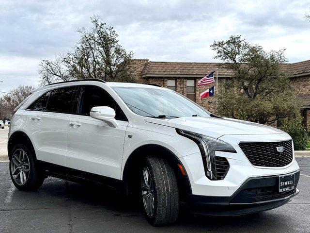 used 2022 Cadillac XT4 car, priced at $29,992