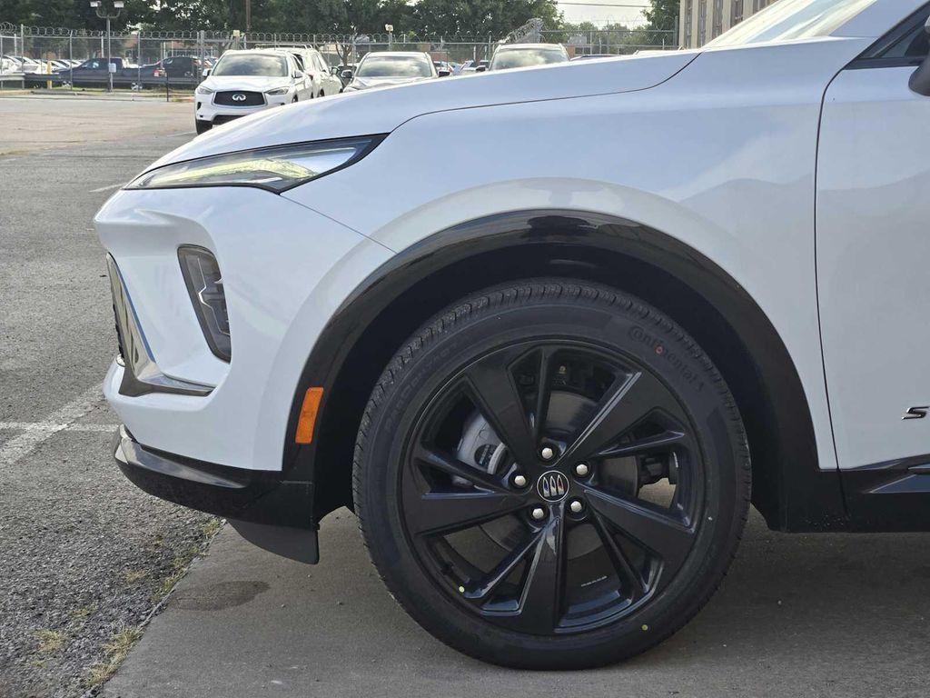 new 2025 Buick Envision car, priced at $44,335