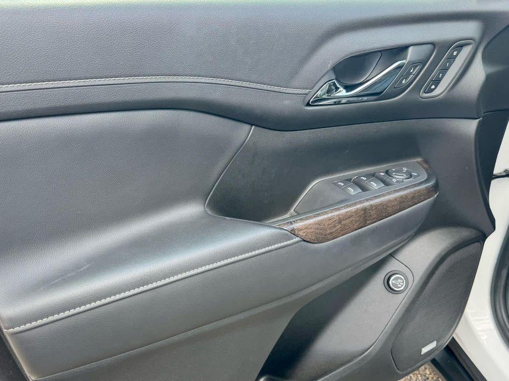 used 2021 GMC Acadia car, priced at $29,992