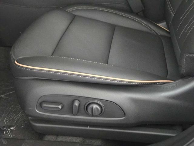 new 2025 Buick Envista car, priced at $29,995
