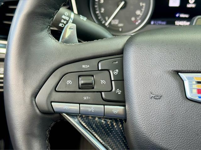 used 2024 Cadillac XT6 car, priced at $54,991