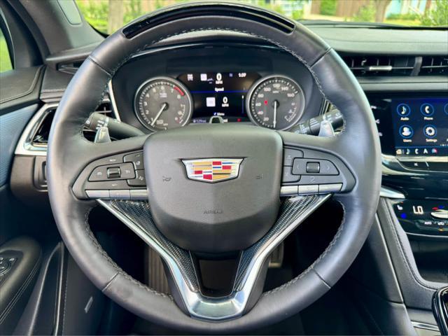 used 2024 Cadillac XT6 car, priced at $54,991