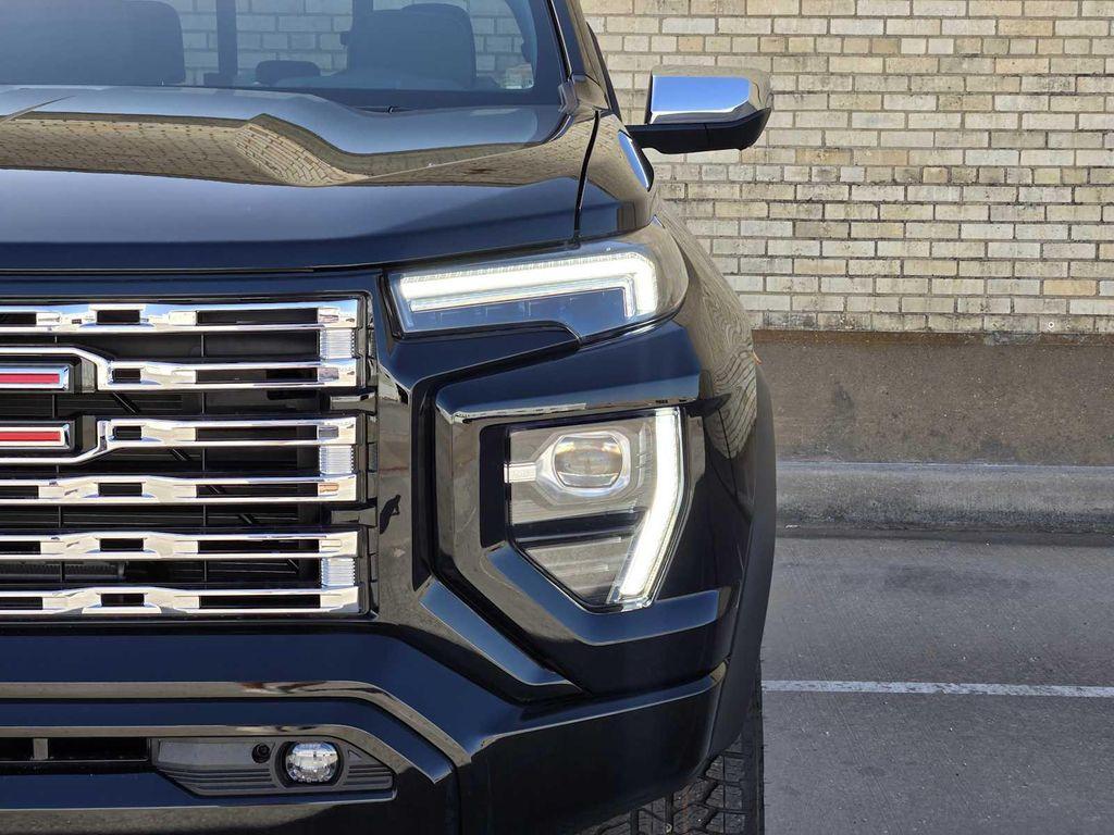 new 2025 GMC Canyon car, priced at $55,489