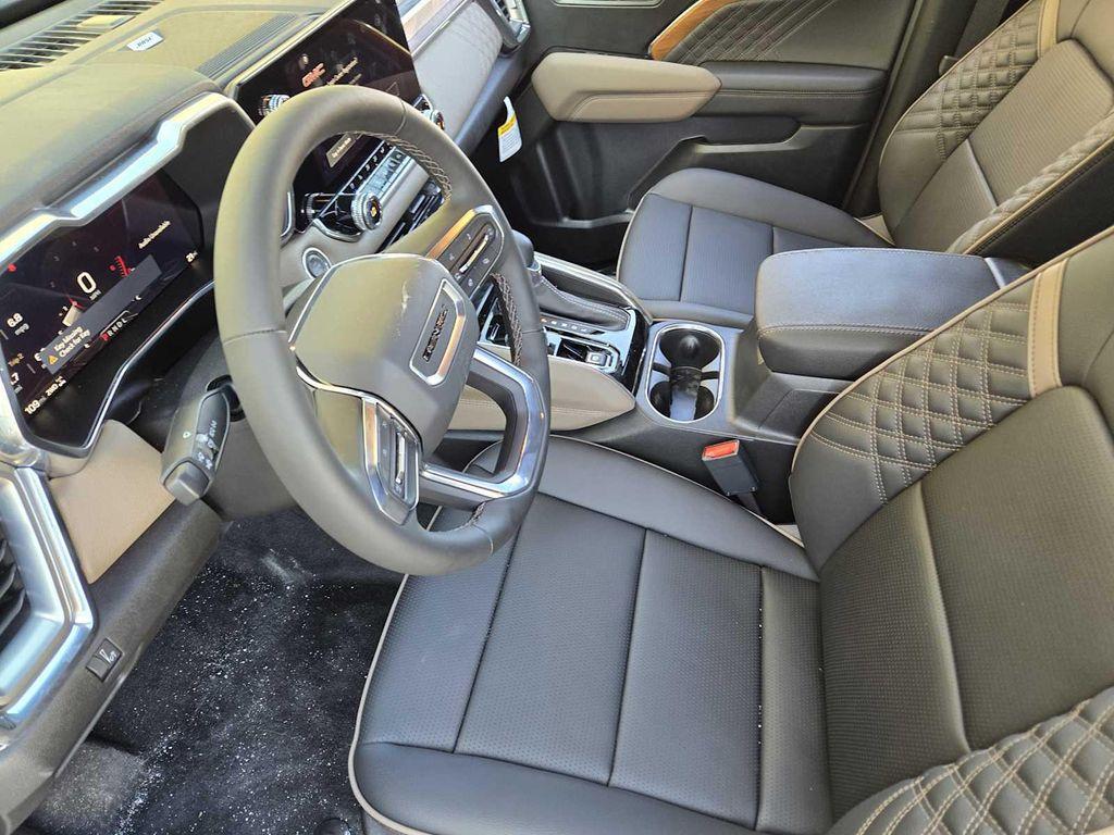 new 2025 GMC Canyon car, priced at $55,489