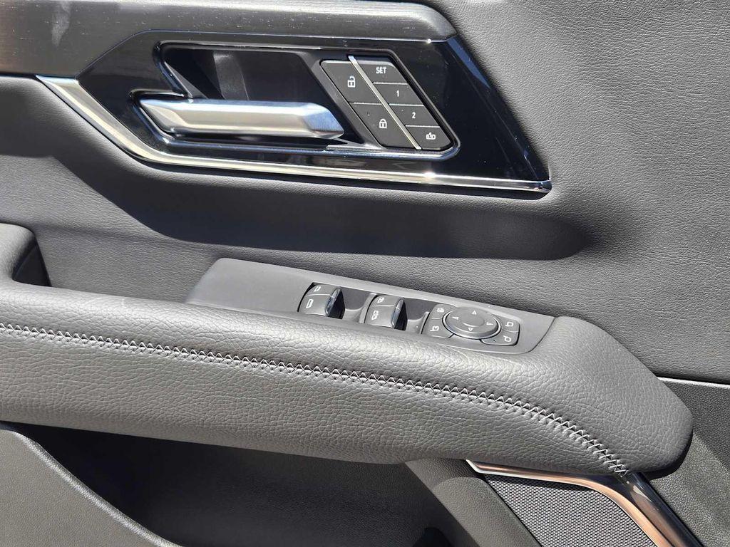 new 2025 GMC Yukon XL car, priced at $100,175