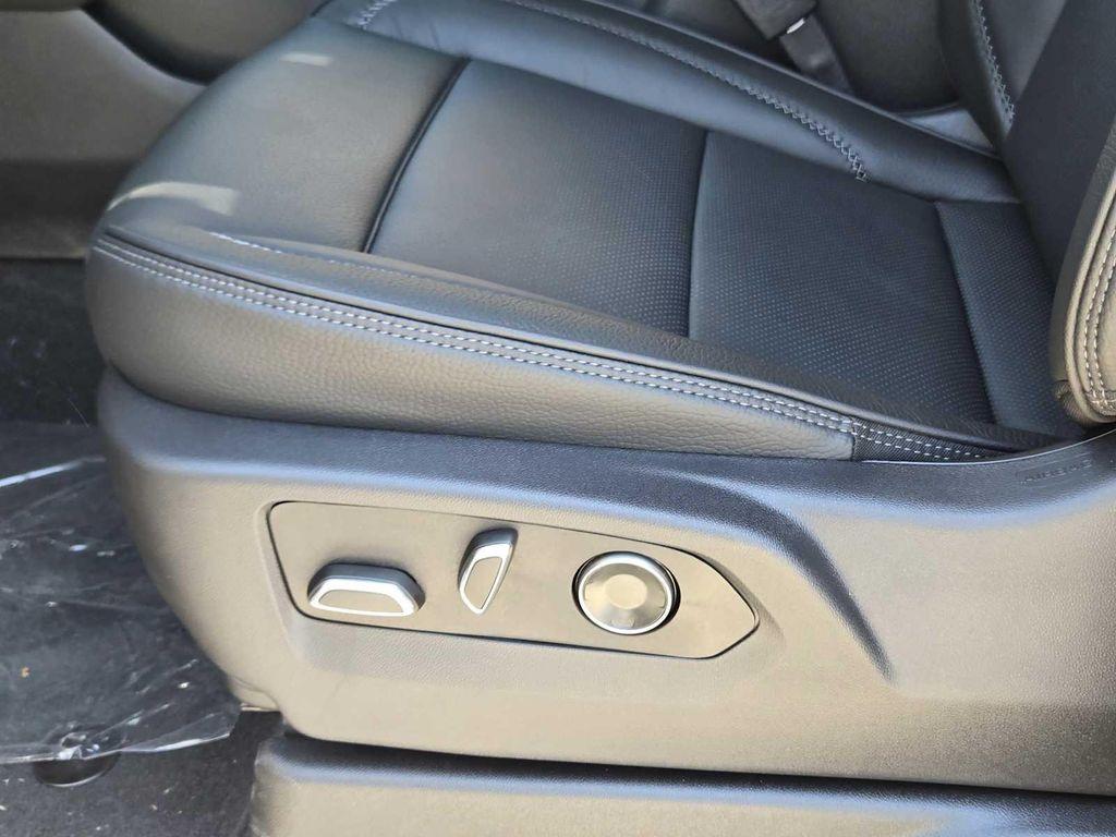 new 2025 GMC Yukon XL car, priced at $100,175