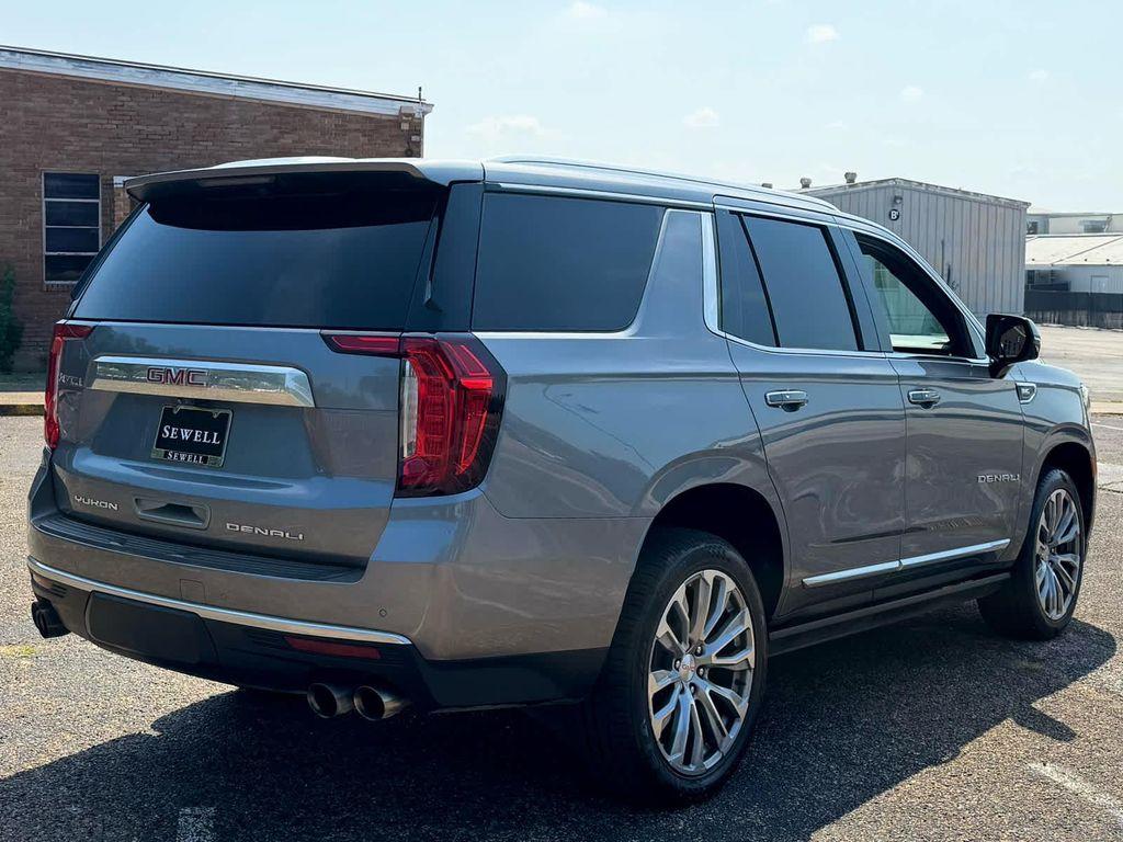 used 2021 GMC Yukon car, priced at $39,992