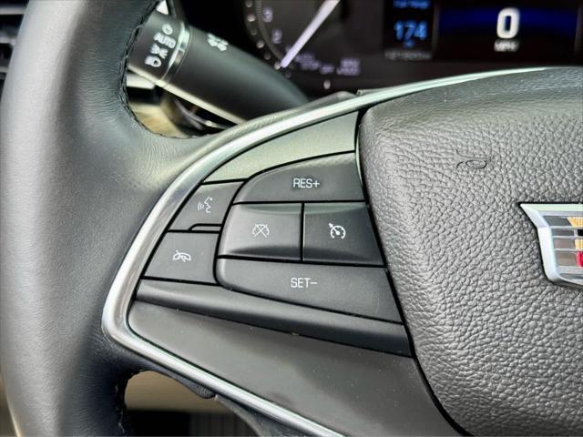 used 2017 Cadillac XT5 car, priced at $17,991
