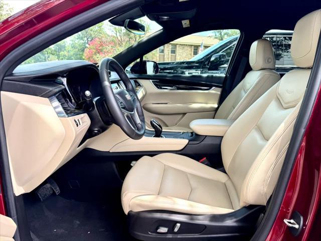 used 2017 Cadillac XT5 car, priced at $17,991