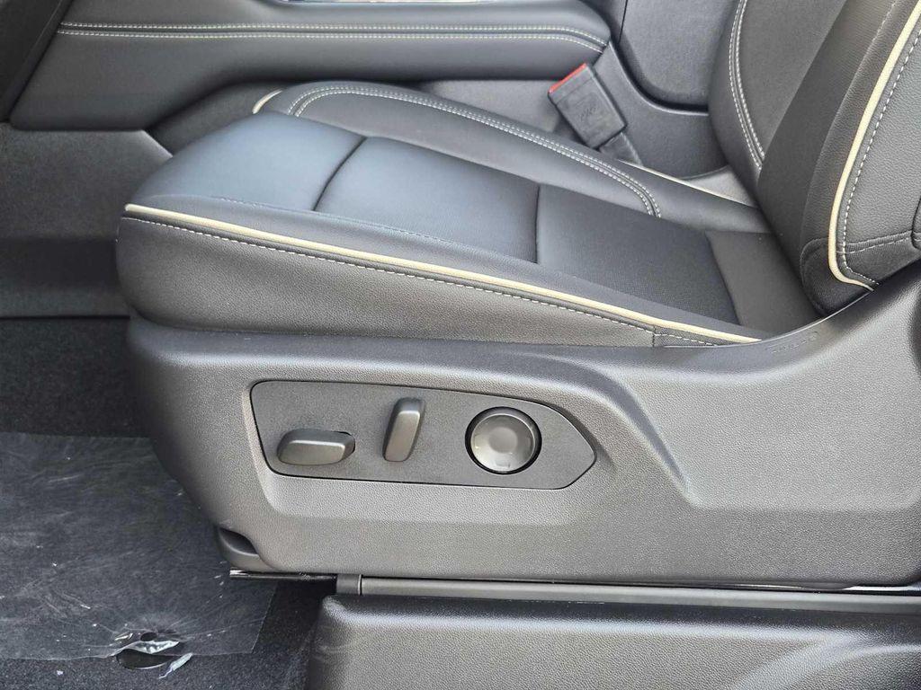 new 2025 GMC Yukon XL car, priced at $79,240