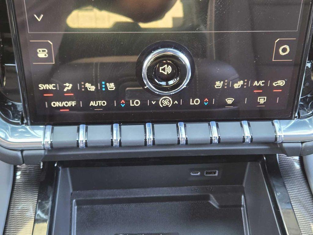 new 2025 GMC Yukon XL car, priced at $79,240
