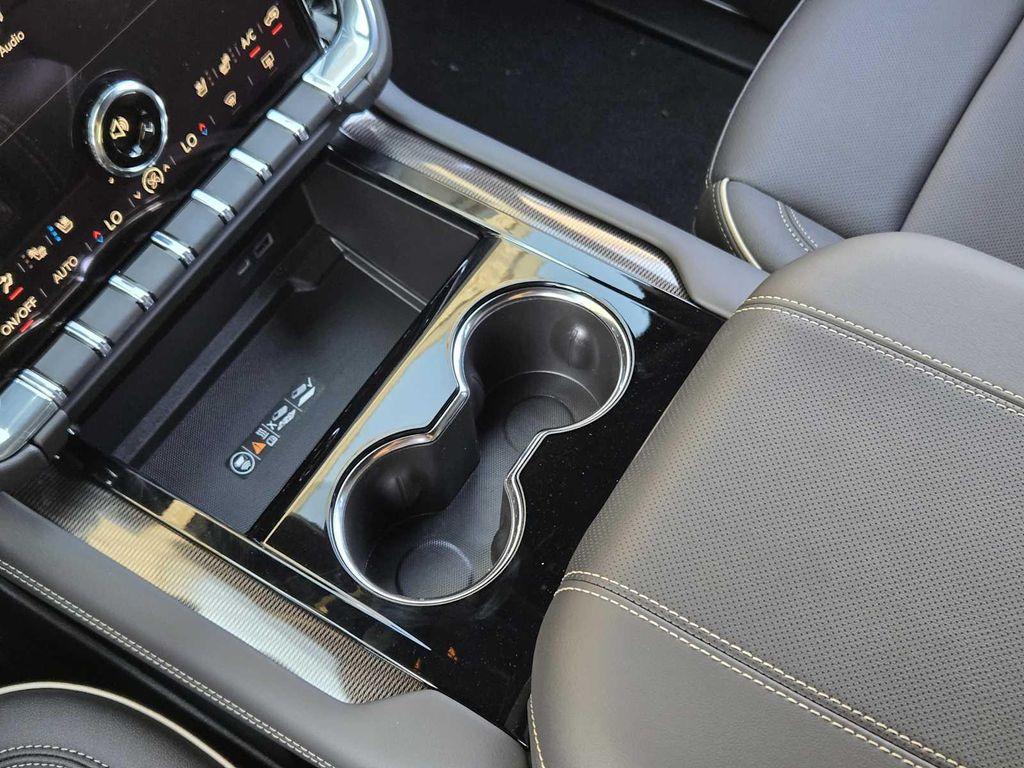 new 2025 GMC Yukon XL car, priced at $79,240