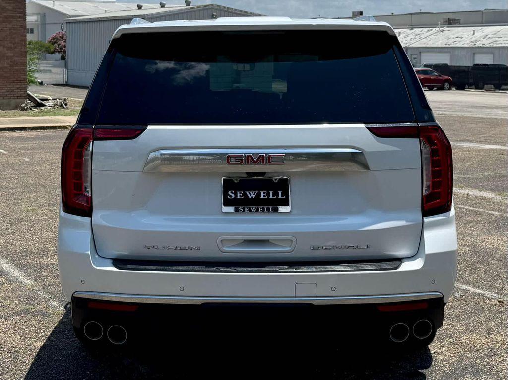 used 2023 GMC Yukon XL car, priced at $69,991